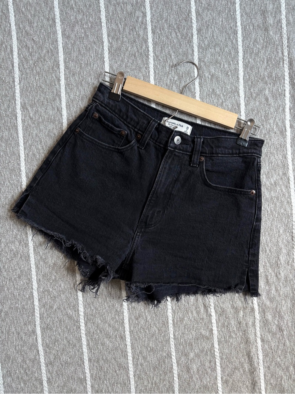 A&F Curve Love Mom Shorts